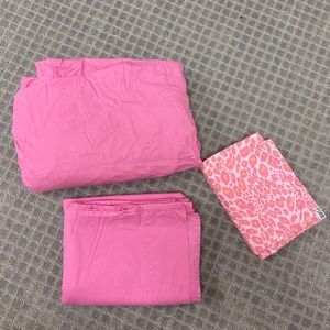 Pink Victoria’s Secret Full Hot Pink Sheet Set